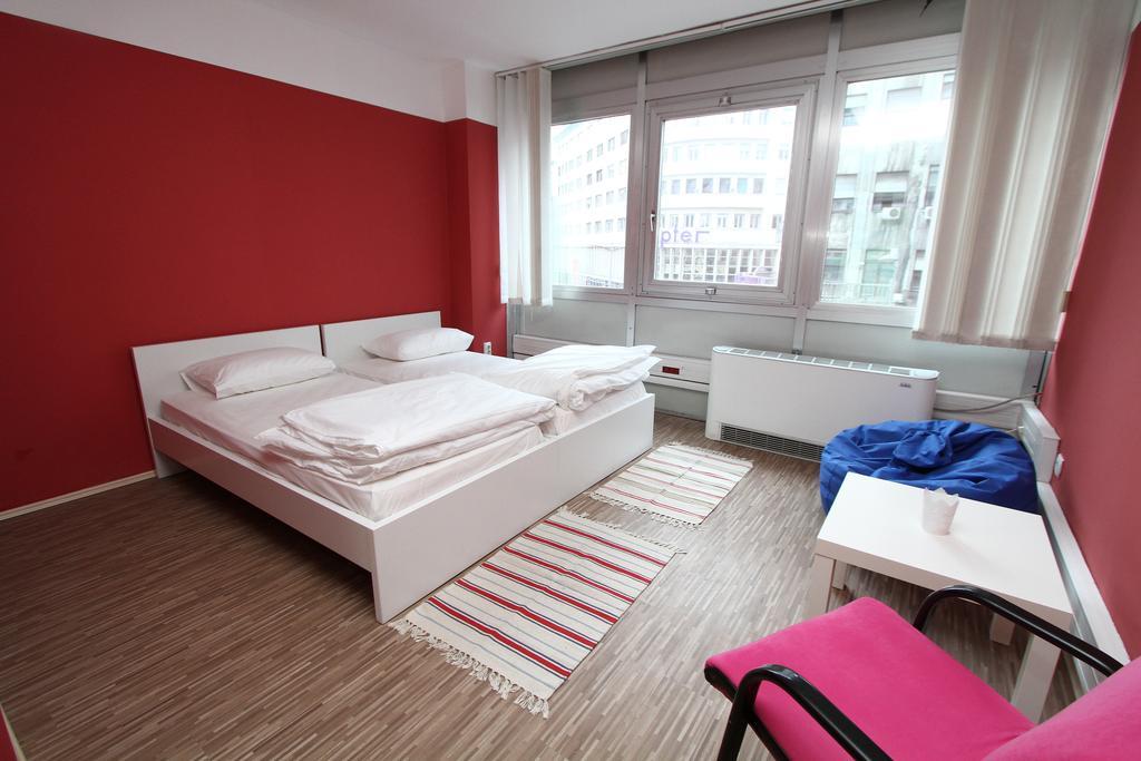 Dc Hostel Beograd Værelse billede